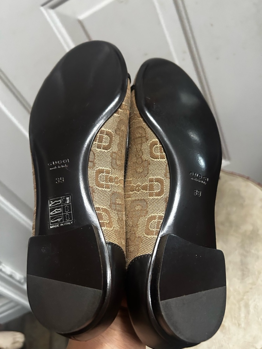 Gucci Brown Monogram Canvas Flats with Black Trim Sz 39. - Picture 12 of 16